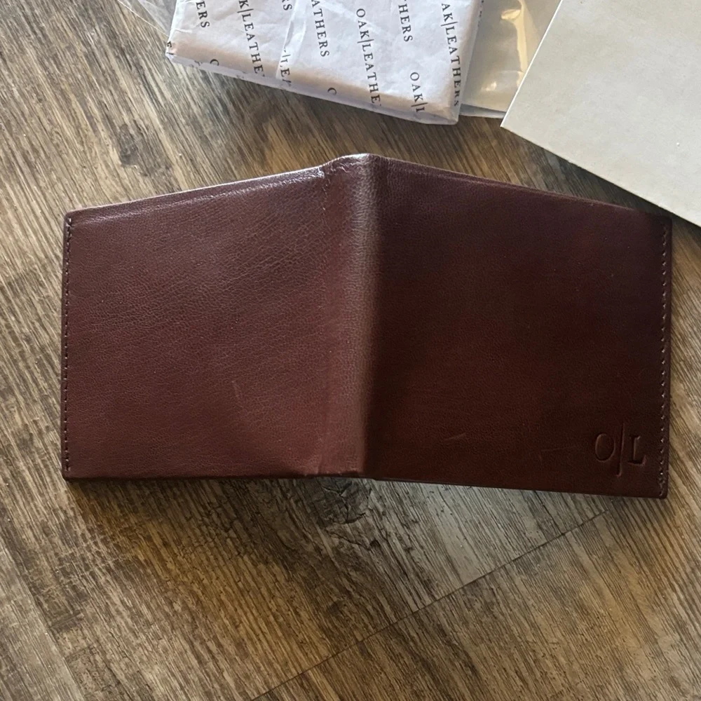 Rea Leather Brown Leather Men's Wallet with Subtle Logo
